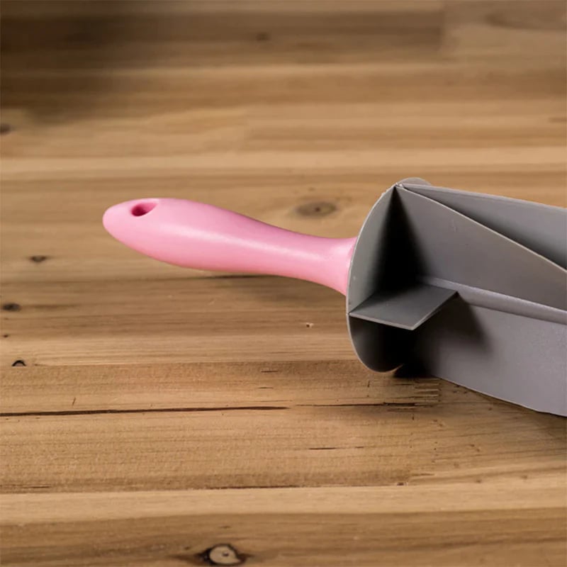 Multi-purpose rolling pin for cutting dough