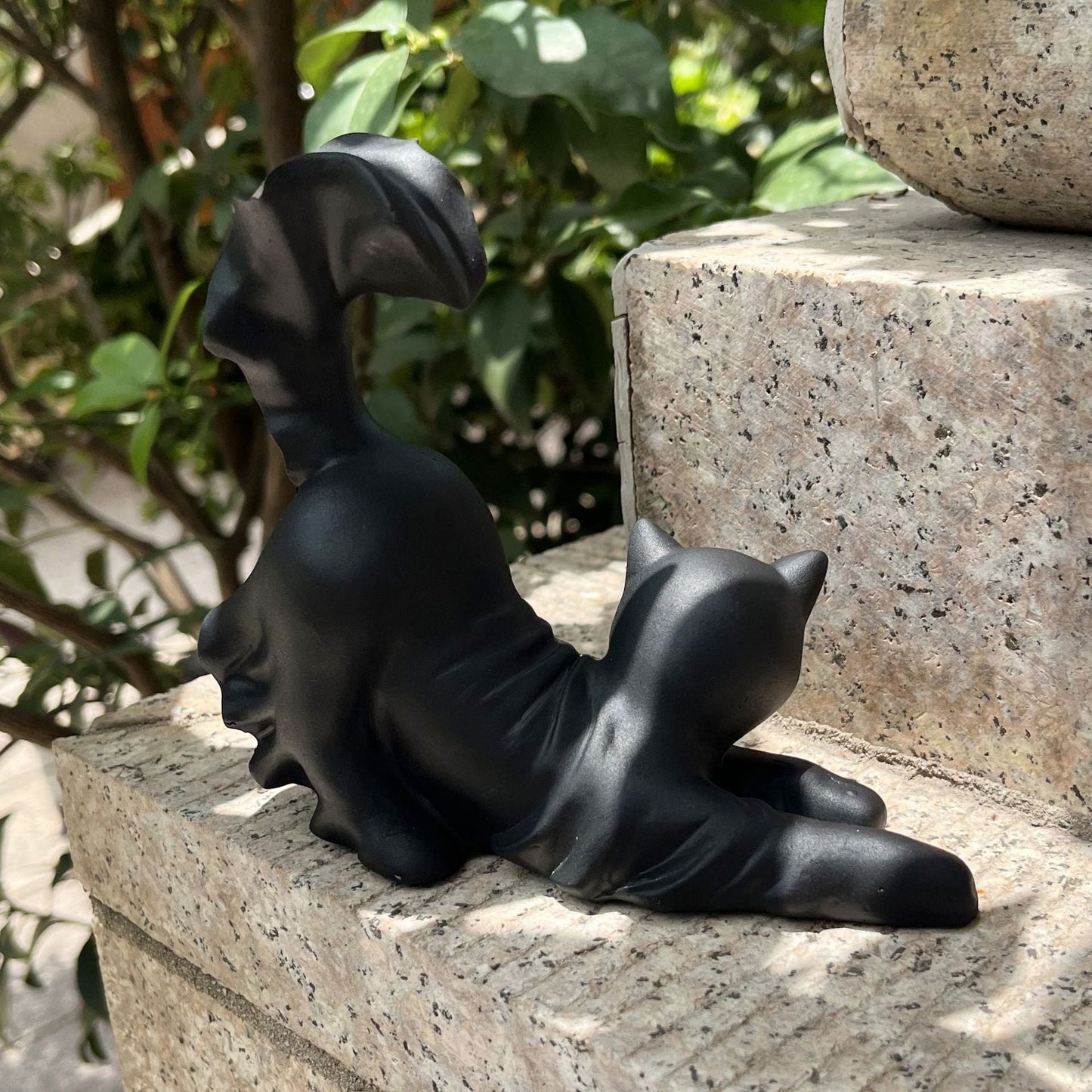 Halloween spooky black cat statue