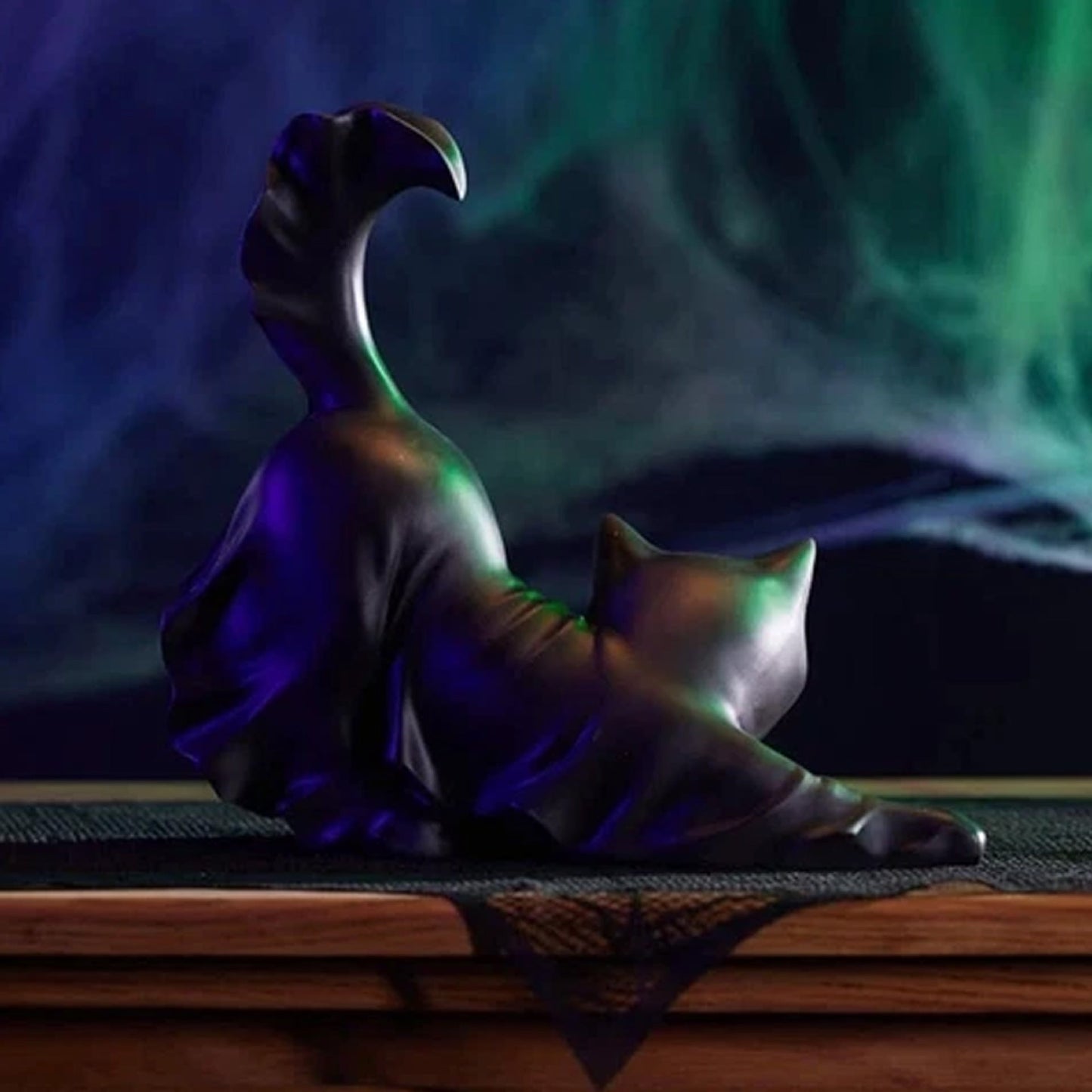 Halloween spooky black cat statue