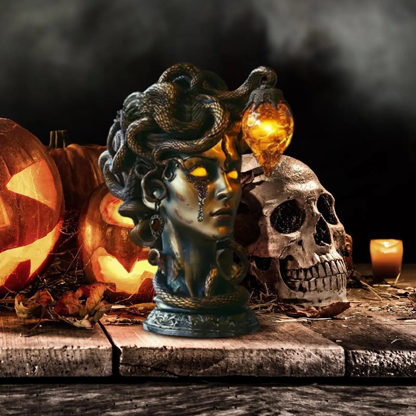 Gothic Gorgon Resin Decorative Table Lamp