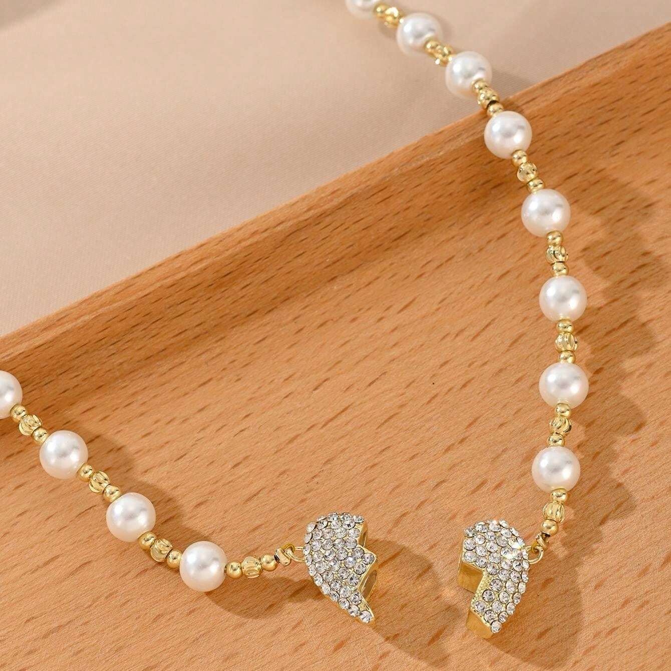 💖 The perfect gift for love and elegance - Magnetic heart pearl necklace 💖