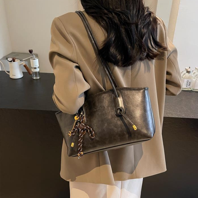 🔥 Vintage Vibe | PU Leather Shoulder Bag | Daily Essential 📸【2026 New Arrival】